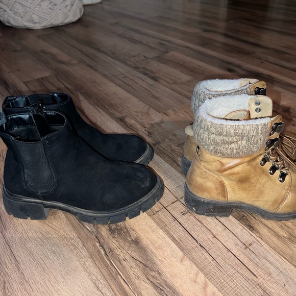Girls boot lot - Picture 2 of 2